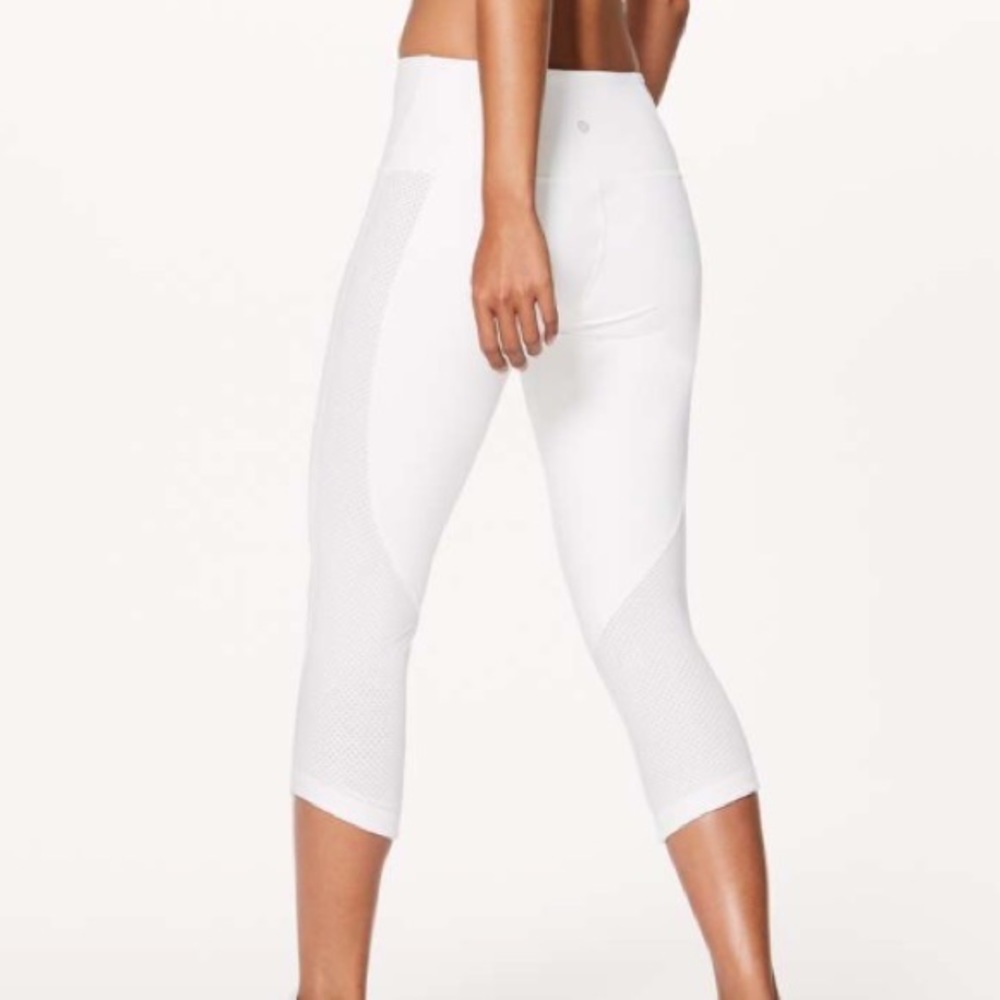 Lululemon Clear The Court Crop 21"